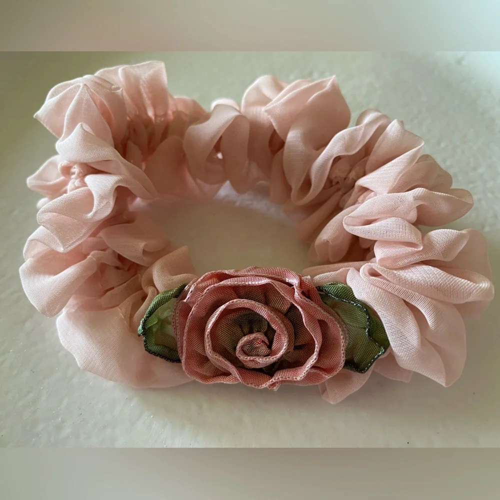 Silky Rose Elastic Hair Tie